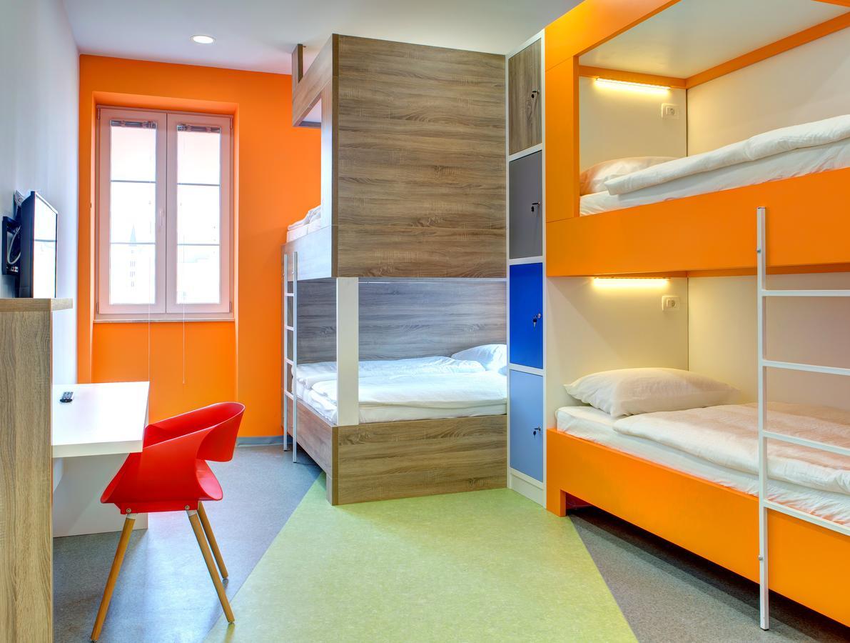 Starmo Hostel Мостар Екстериор снимка