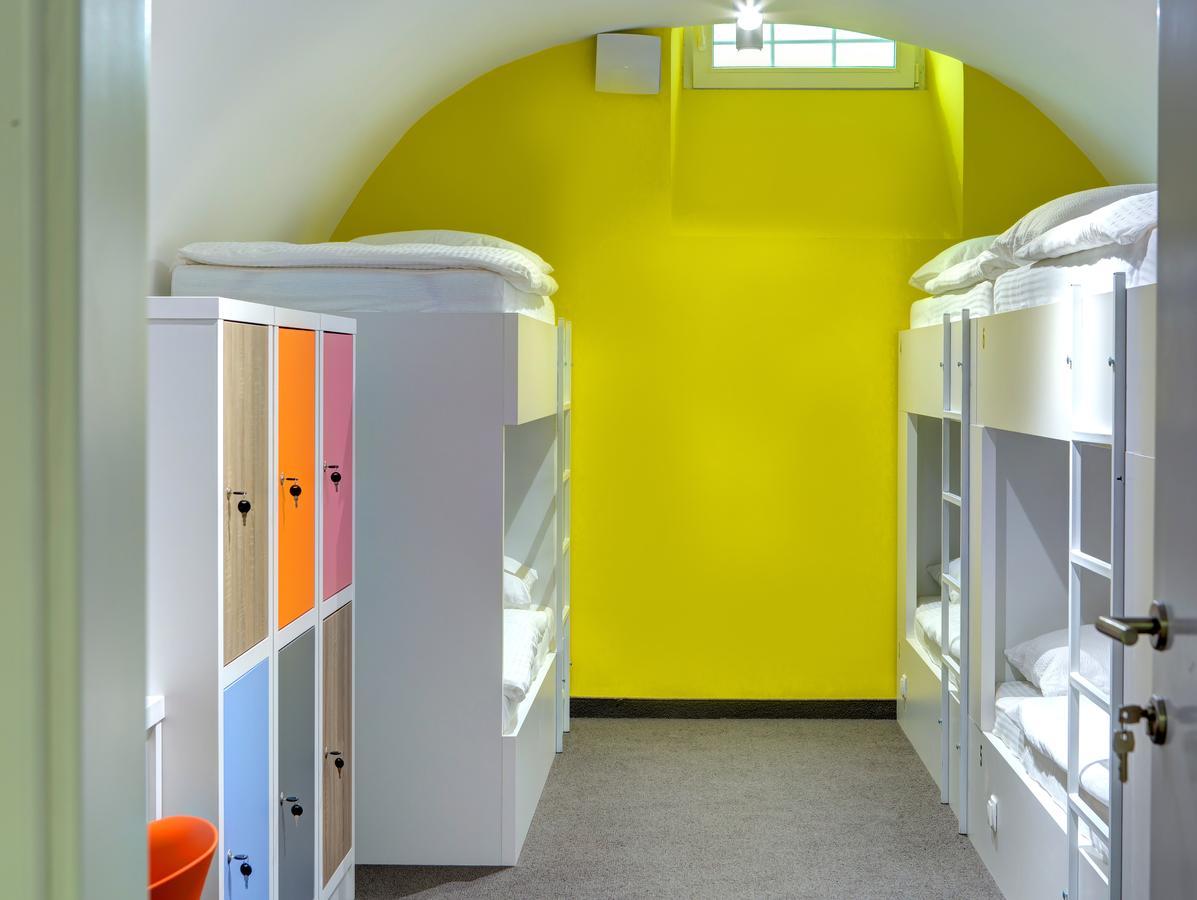 Starmo Hostel Мостар Екстериор снимка