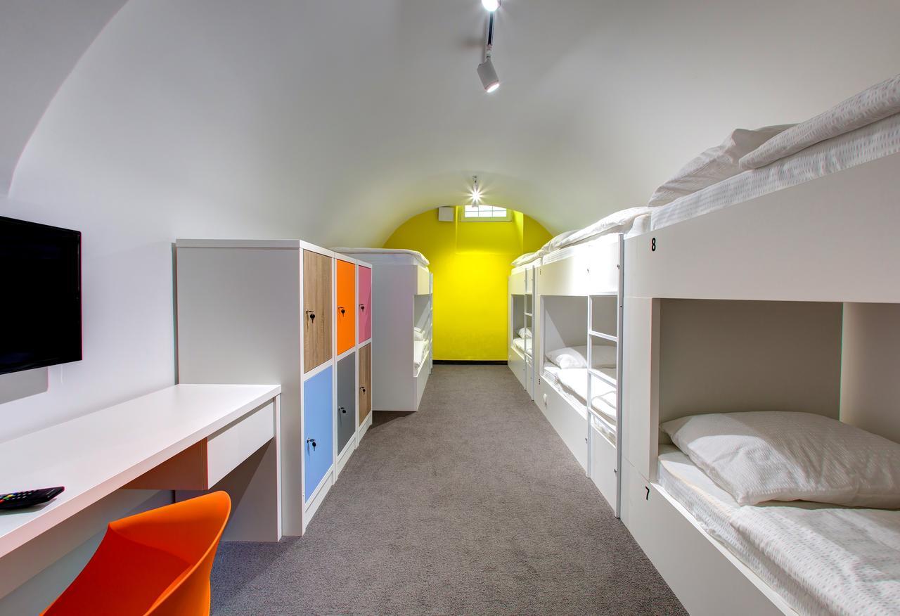 Starmo Hostel Мостар Екстериор снимка
