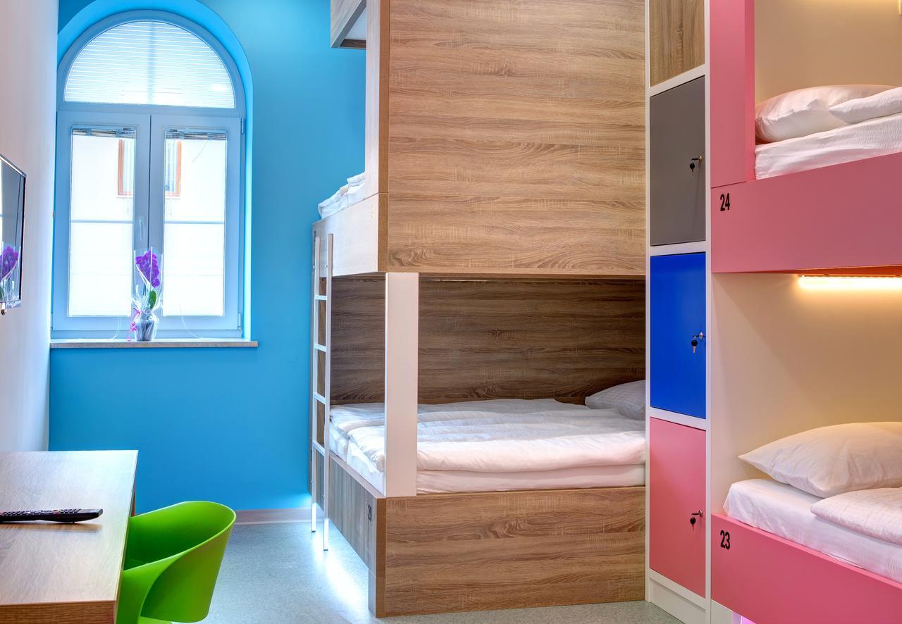 Starmo Hostel Мостар Екстериор снимка
