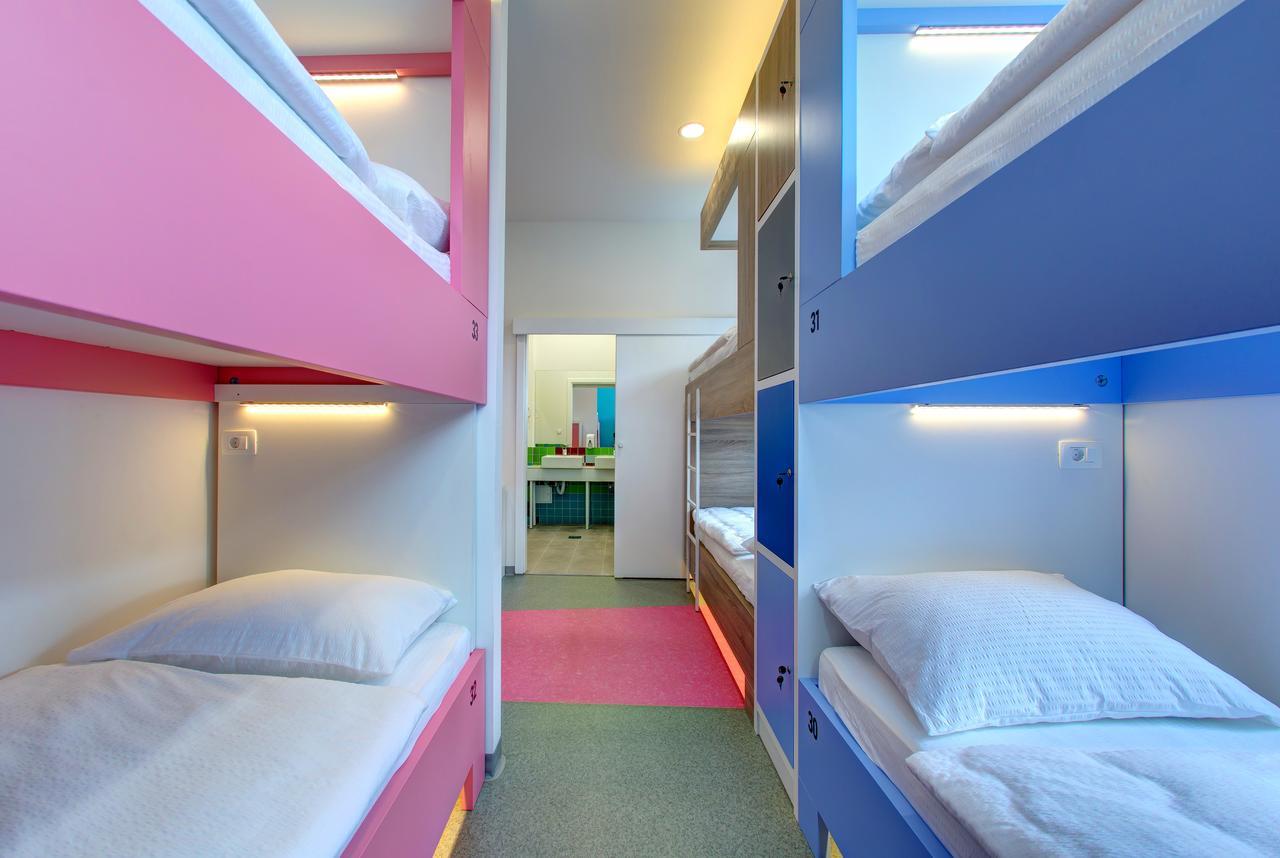 Starmo Hostel Мостар Екстериор снимка