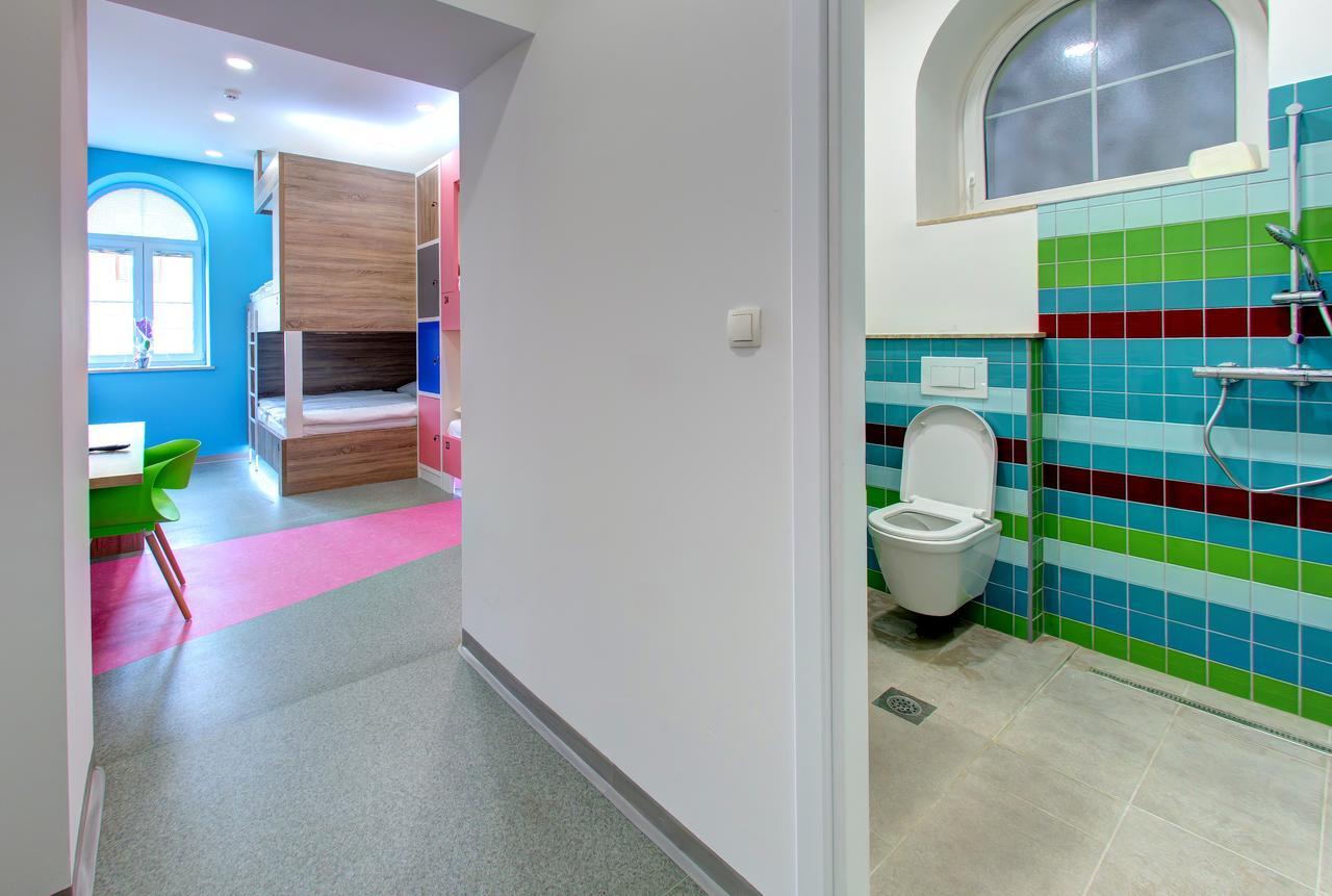 Starmo Hostel Мостар Екстериор снимка